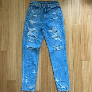 AMERICAN EAGLE MOM JEANS SZ 4 long